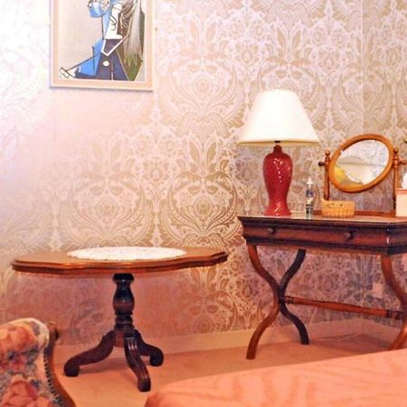 1 Bedroom House 20Min Walk To Centre In 투르뉘 외부 사진